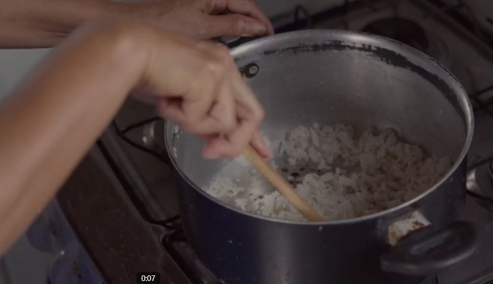 Campanha de combate à fome da ACM arrecada alimentos para famílias carentes