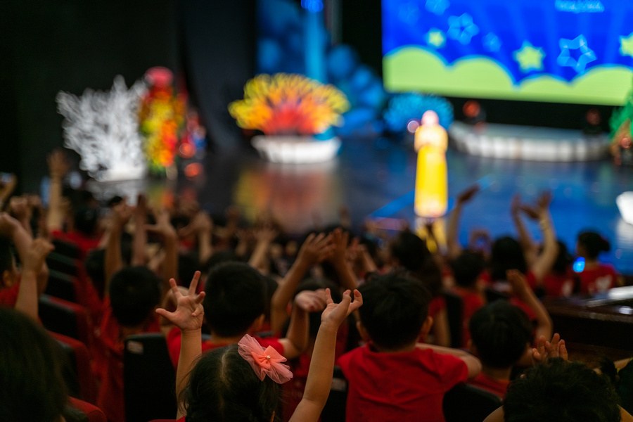Músicos utilizam poder das canções como instrumento educacional