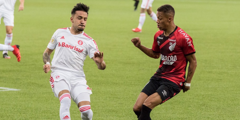 Athletico Paranaense volta a vencer e ocupa a quinta posição na Série A do Campeonato Brasileiro