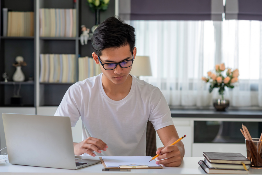 Projeto social abre inscrições para cursinho gratuito pré-Enem