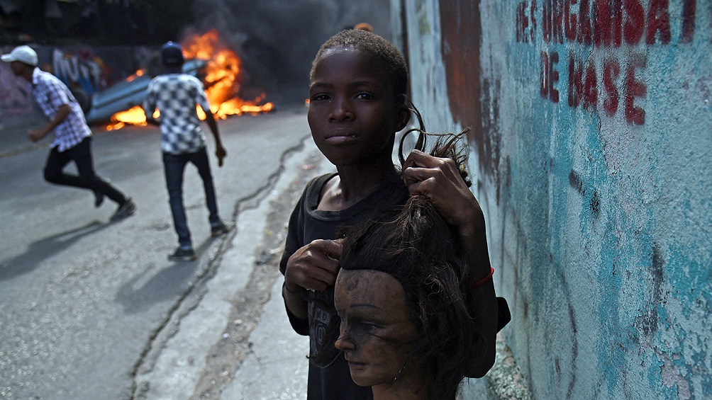A crise política no Haiti, entre eleições truncadas, intervenções e grupos armados
