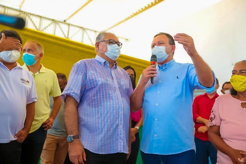 Carlos Brandão anuncia obras de pavimentação em Itapecuru-Mirim; e vistoria ponte em Bequimão