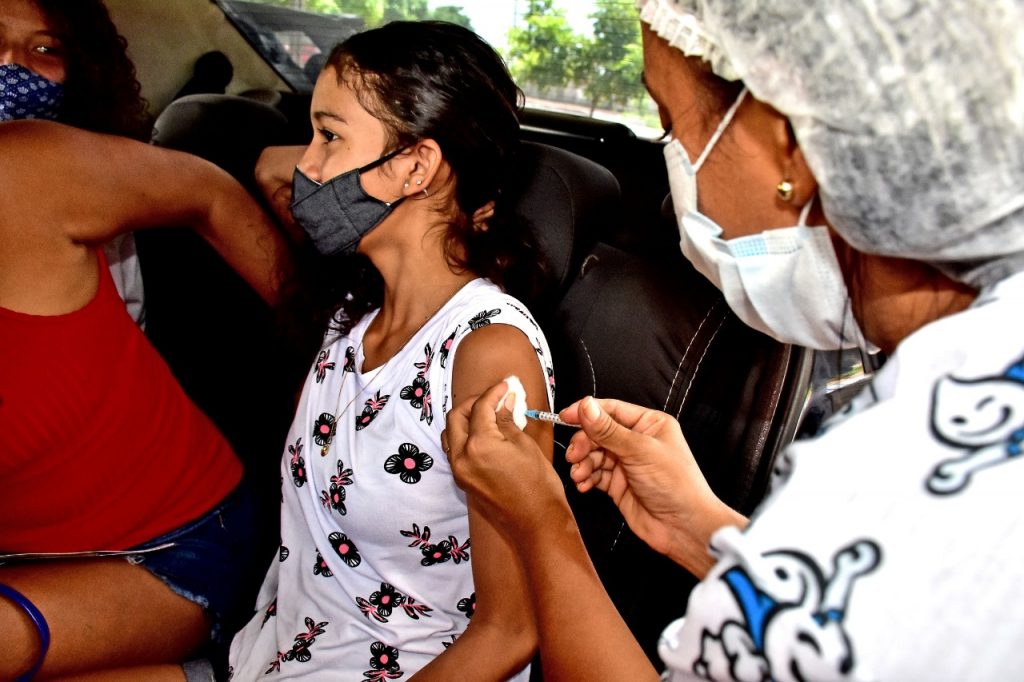 Anvisa não não vê razões para suspender imunização de adolescentes com vacina da Pfizer