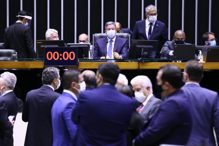 Câmara Federal rejeita proposta que tornava obrigatório o voto impresso auditável
