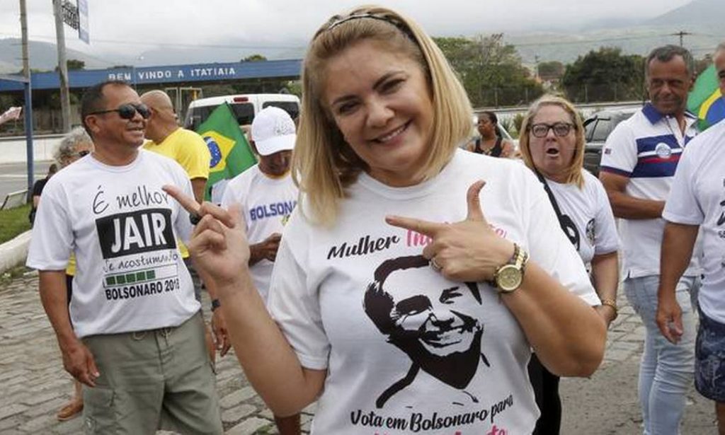 CPI convoca ex-mulher de Jair Bolsonaro para depor sobre tráfico de influência no governo