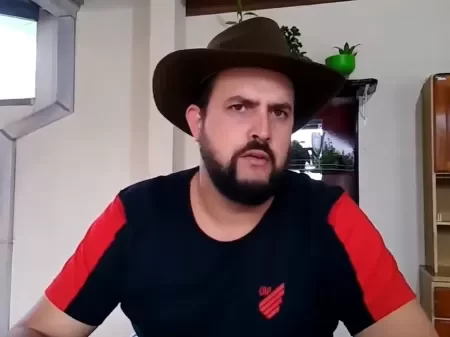 Deputado Zé Trovão não precisa mais usar tornozeleira eletrônica e pode acessar internet