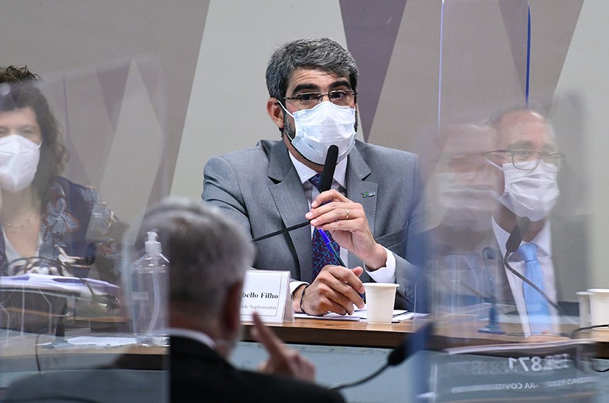 Não cabe à ANS fiscalizar prescrição de Kit Covid, diz seu presidente em depoimento à CPI