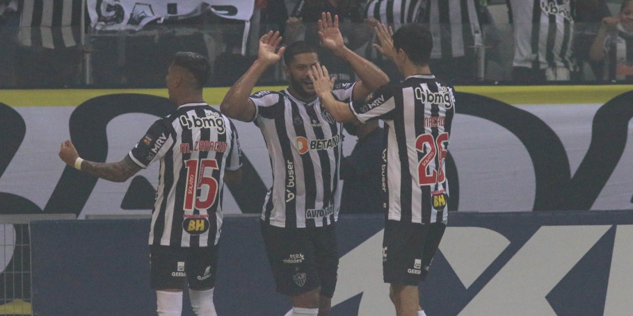 Atlético Mineiro vence o Grêmio e se distancia mais na liderança do Campeonato Brasileiro