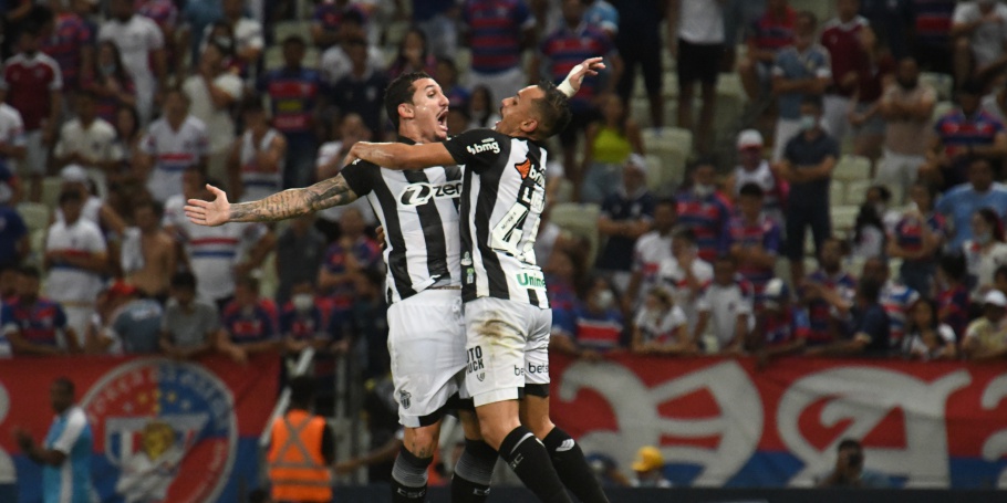 Ceará e Atlético de Goiás voltam a vencer na Conmebol Sul-Americana e lideram seus grupos