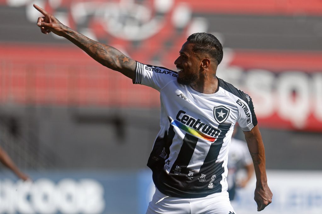 Botafogo é campeão da Serie B de 2021 e comemora volta à elite do futebol brasileiro