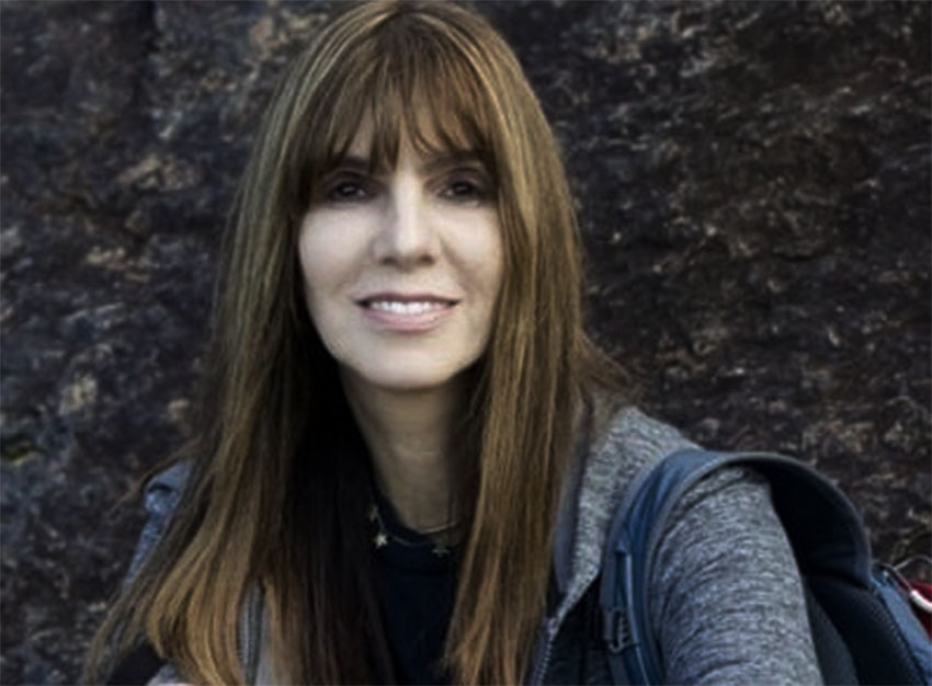 Filha de Janete Clair e Dias Gomes, Denise Emmer revisita sua carreira musical com disco inédito