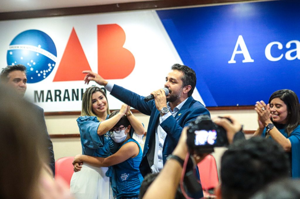 Kaio Saraiva vence eleição na seccional maranhense da OAB com 44,10% dos votos