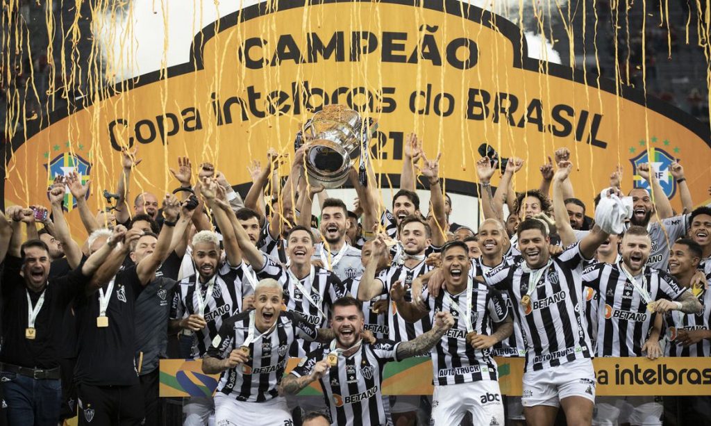 Atlético Mineiro ganha Athletico Paranaense no jogo da volta a conquista a Copa do Brasil