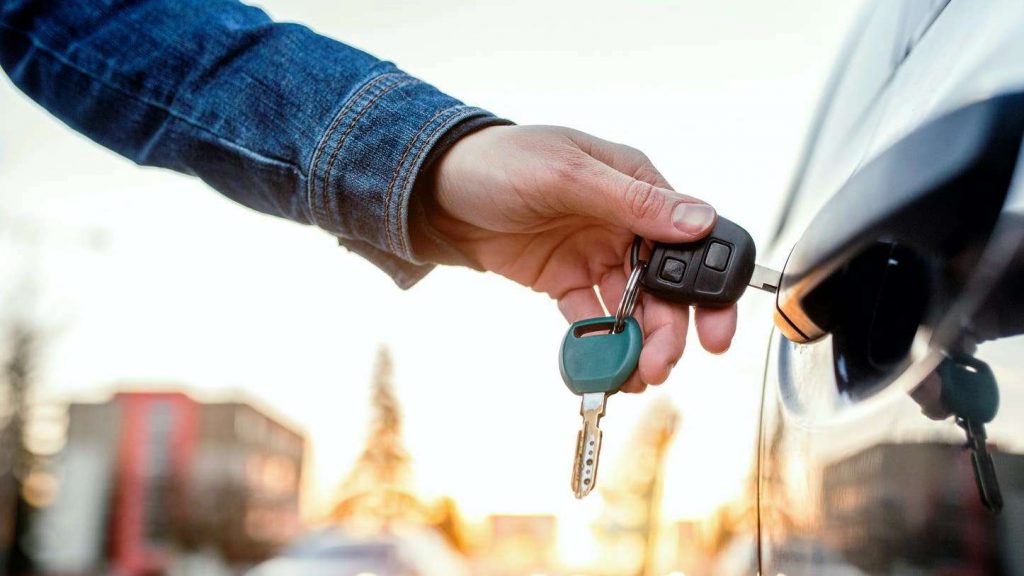 Carro por assinatura segue como opção vantajosa com a elevação do preço dos seguros