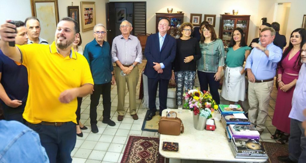 Familiares de Jackson Lago lançam manifesto a favor da pré-candidatura de Carlos Brandão