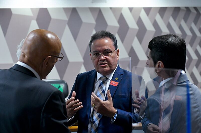 Mais uma vez apreciação de parecer de Roberto Rocha sobre reforma tributária adiada no Senado