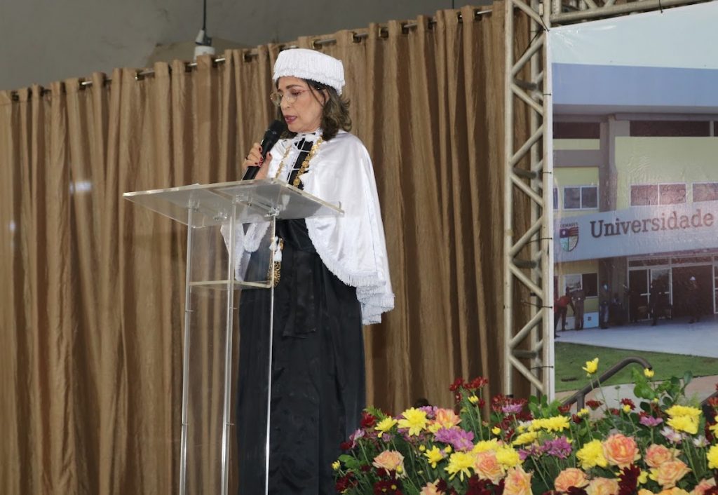 Professora Luciléa Gonçalves é empossada no cargo de reitora da Universidade Uema Sul