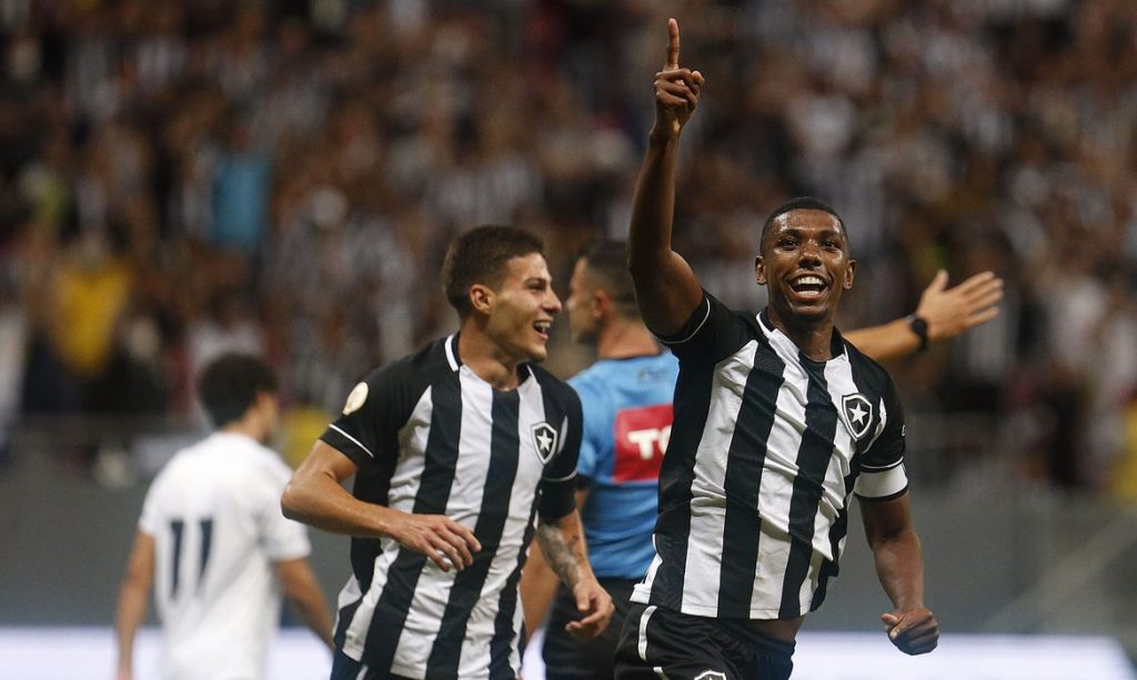 Pela Copa do Brasil, Botafogo e Ceará vencem e Corinthians empata com Portuguesa Carioca