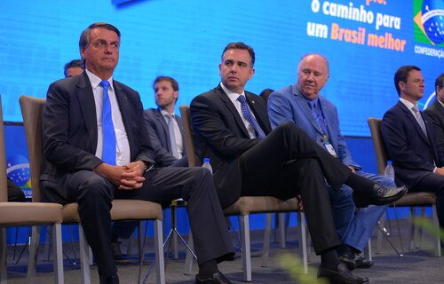 Jair Bolsonaro, Arthur Lira e Rodrigo Pacheco prometem melhorias a prefeitos