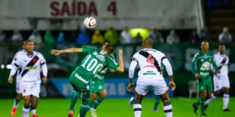 Chapecoense segura o Vasco e times ficam num empate sem gols na Arena Condá