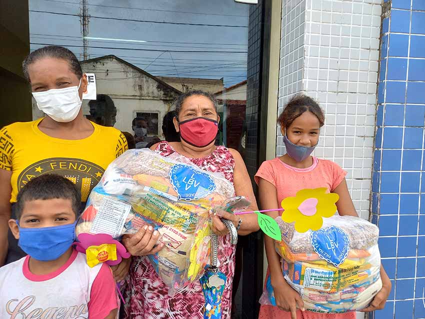LBV realiza homenagem ao Dia das Mães com entrega de cestas de alimentos às mais vulneráveis
