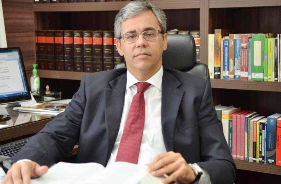 Grande nomes do Direito debatem a segurança jurídica nas empresas nesta quarta-feira na ACM
