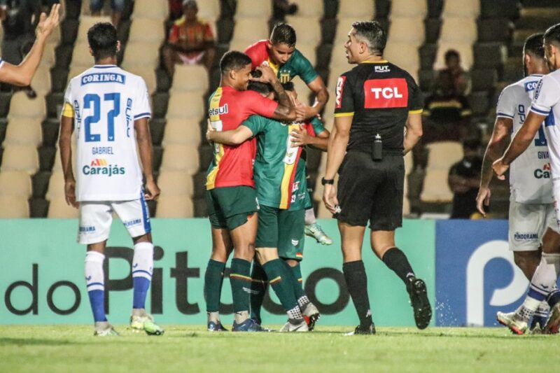 Sampaio volta a fazer valer o fator casa e derrota o CSA por 2 a 0 no Castelão
