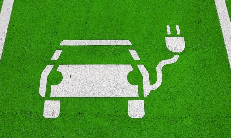 Carros novos na Europa só elétricos, a partir de 2035