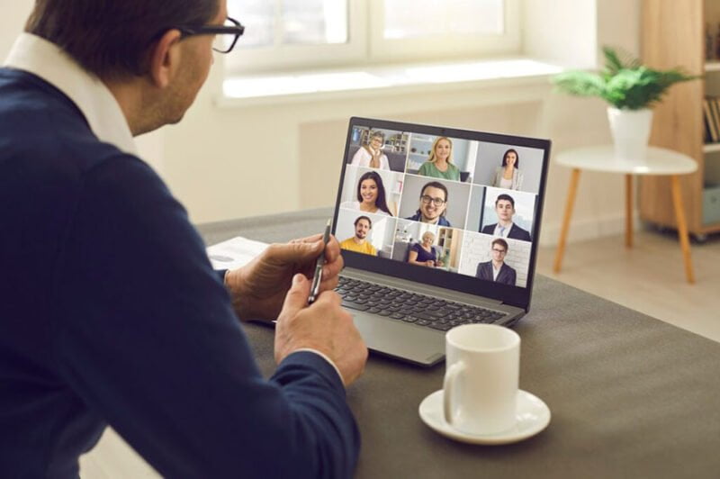 Trabalho híbrido: como fazer para os colaboradores não serem vigiados