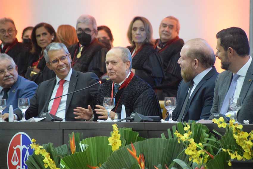 Eduardo Nicolau assume comando da PGJ do Maranhão para mais dois anos