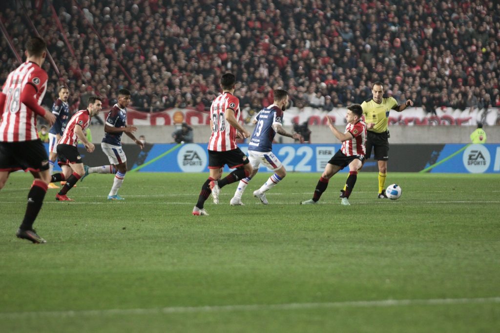 Fortaleza é derrotado pelo Studiantes da Argentina e dá adeus à Copa Libertadores