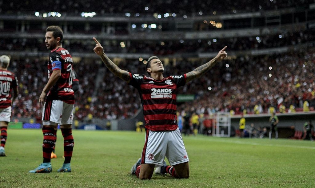 Flamengo consolida reação no Campeonato Brasileiro com goleada sobre o Juventude