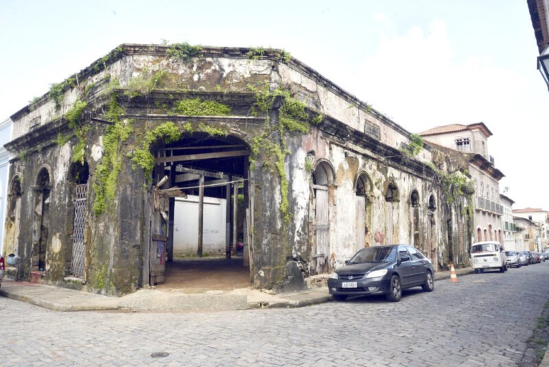 Justiça Federal determina que prefeitura de São Luís controle estacionamentos em área tombada
