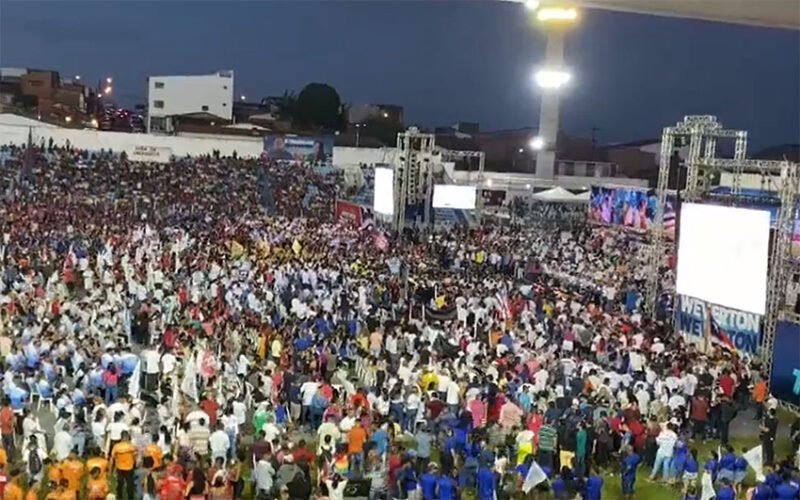 Weverton Rocha lota Nhozinho Santos para convenção que o lançou candidato a governador