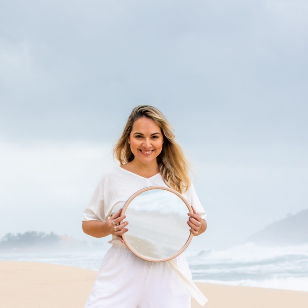 Lu Dantas lança álbum de estreia e convida o público a ouvir as músicas inspiradas em relacionamentos amorosos
