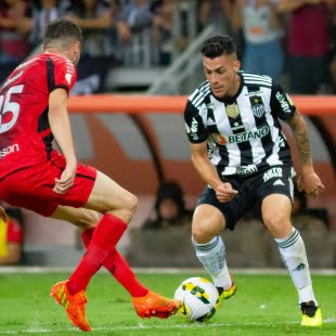 Ao derrotar Atlético Mineiro, Furacão tira Flamengo do G4 e assume quarta posição da Série A do Brasileirão