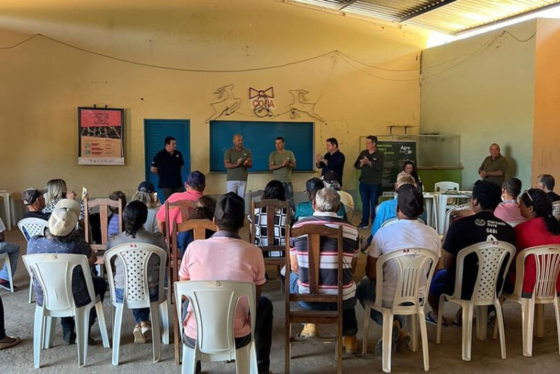 Projeto Agro no Campo começa com atendimento direto ao produtor rural