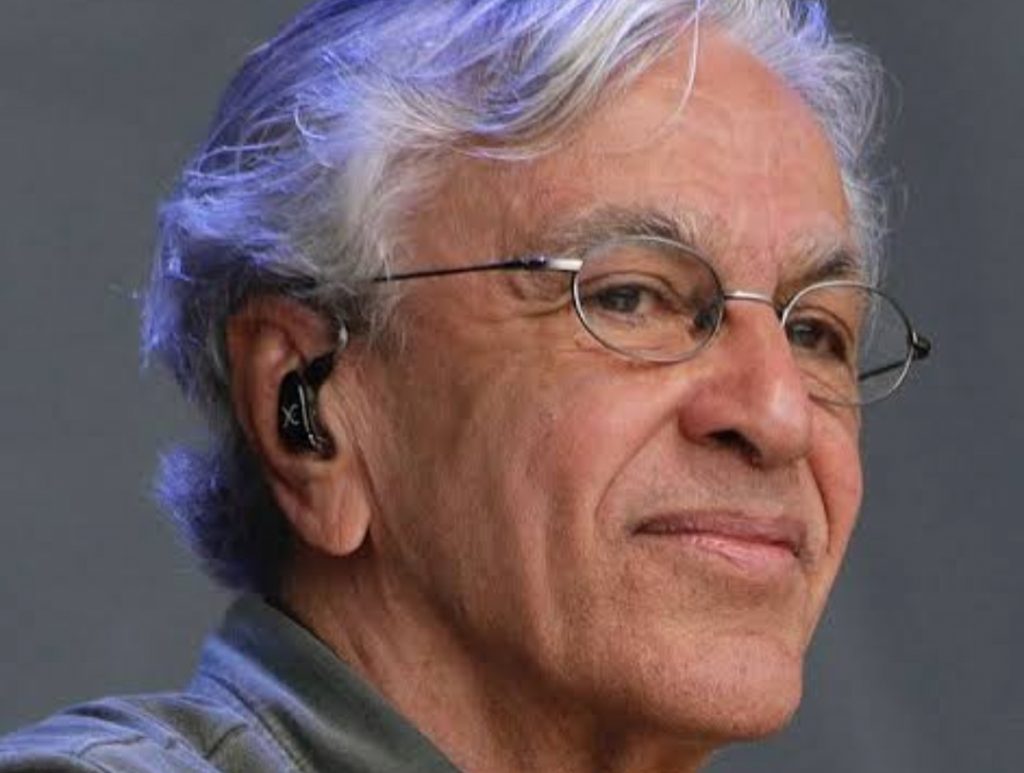 Caetano Veloso: 80 anos com Gal Costa, Maria Bethânia e Gilberto Gil como intérpretes que mais gravaram suas músicas