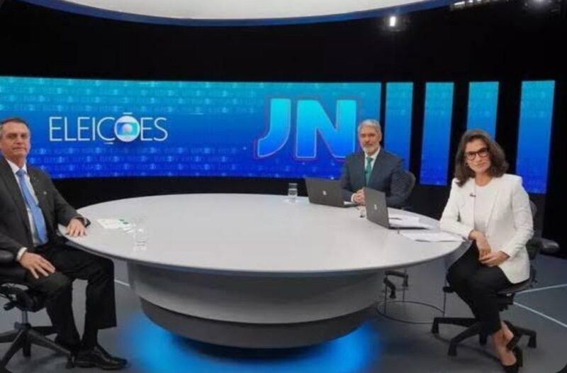 Após entrevista no Jornal Nacional, Bolsonaro vai a uma lanchonete para comer batatas fritas