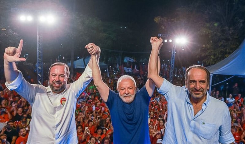 Ex-presidente Lula, em Ipatinga: “Minas Gerais, pode contar comigo”