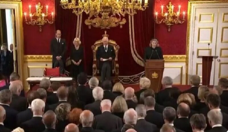Charles III é proclamado formalmente em solenidade realizada neste sábado rei do Reino Unido