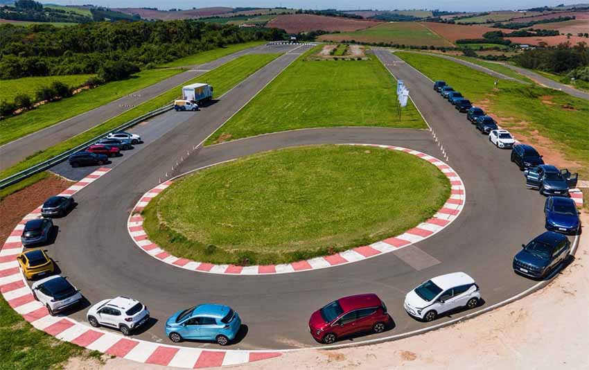 Eletric Experience 2022 bate recordes de público, veículos na pista e test drives