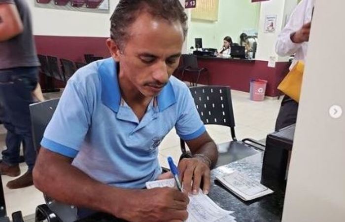 Vítima de empresário, autor de Caneta Azul atravessa momento difícil, diz Movimento Country
