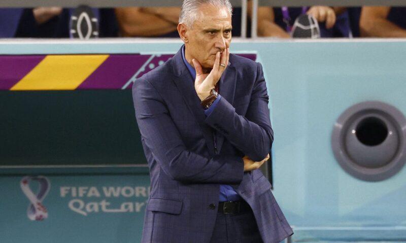 Após desclassificação, Tite diz que encerra seu ciclo na Seleção Brasileira em paz