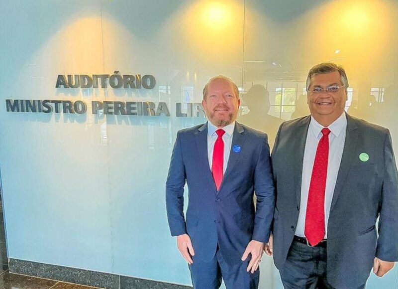 Em Brasília, Othelino Neto prestigia posse do ministro Bruno Dantas na Presidência do TCU
