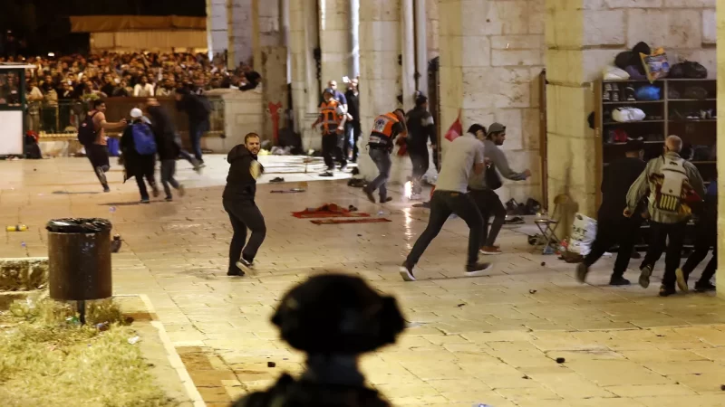 Tiroteio em Jerusalém deixa dois feridos, menos de 24 horas após ataque em sinagoga