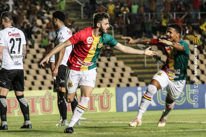 Artilheiro da “Bolívia” em 2022, Gabriel Poveda agora vai para futebol boliviano