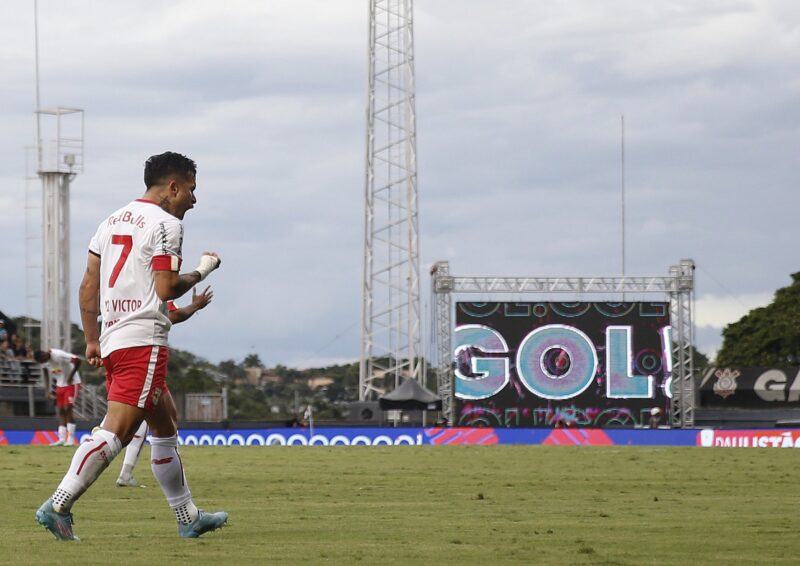 Bragantino estreia com vitória sobre Timão e São Paulo empata com Ituano
