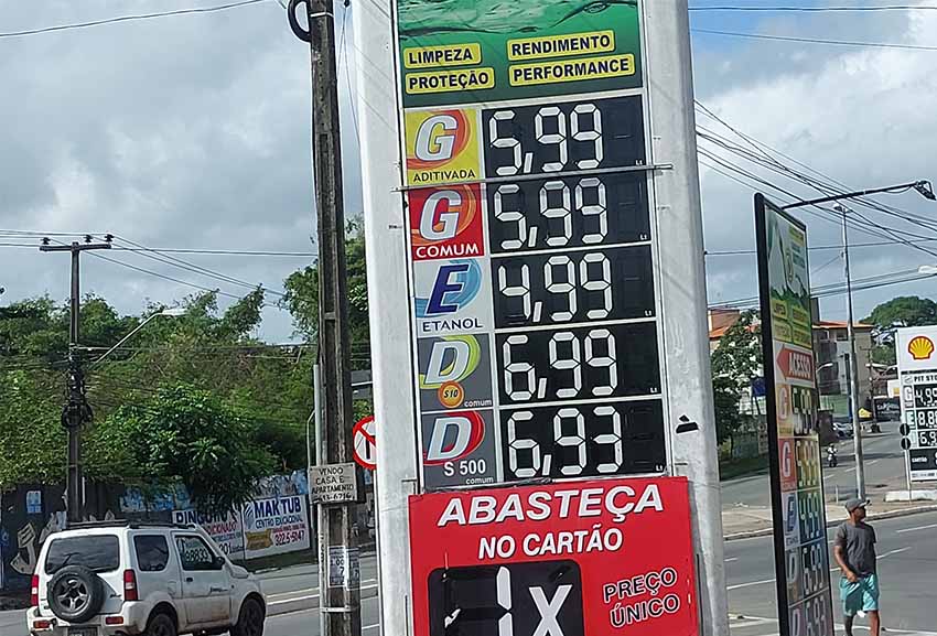 Preço da gasolina chega a R$ 6,00 nos postos de combustíveis em São Luís no primeiro dia do ano