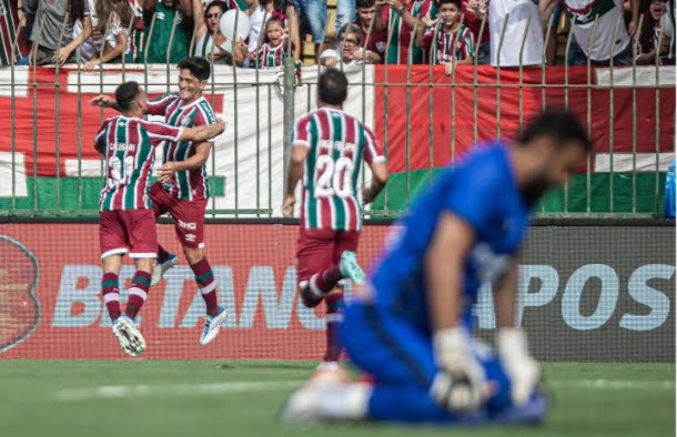 Fluminense estreia com vitória sobre Rezende e Vasco empata com Madureira